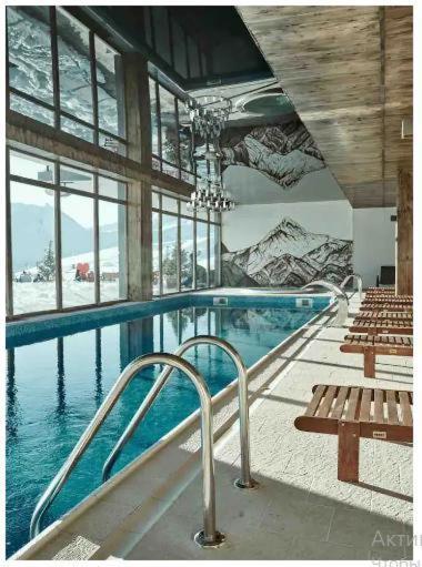 Crystal Deluxe, Four Seasons F2, New Gudauri Apartment Bagian luar foto